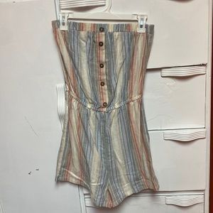 Striped strapless romper!